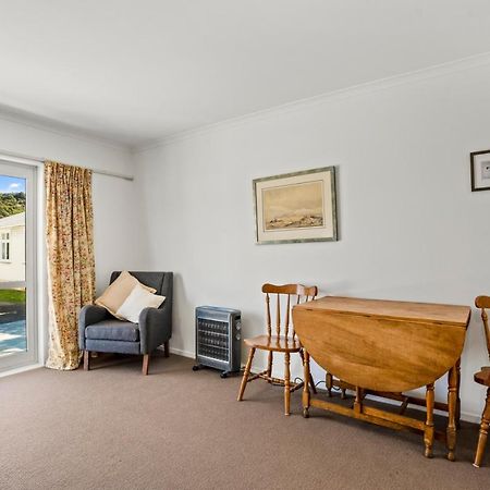 Karori Kabin - Karori Holiday Home Веллингтон Экстерьер фото